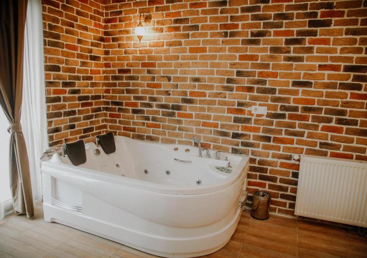 Sea House Hotel Аґва Екстер'єр фото